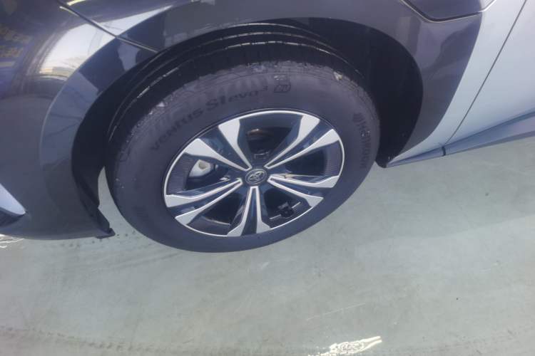 Used Toyota FAW bZ4X 2022 Two-Wheel Drive Long-Range PRO Version Left Front Wheel Hub