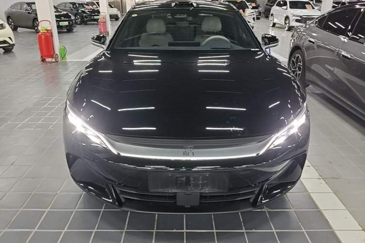 Used BYD Han 2025 DM-i Intelligent Driving Edition 125KM LiDAR Flagship Model