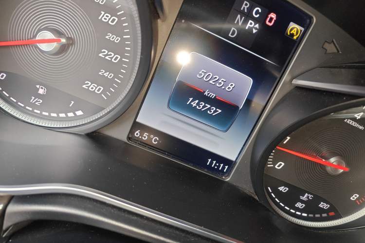 Used Mercedes-Benz V-Class 2018 V 260 Avantgarde Edition China VI
