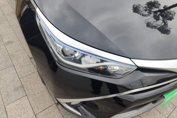 Used Toyota Levin 2016 Dual-Engine 1.8H GS E-CVT Elite Edition Right Front Headlight