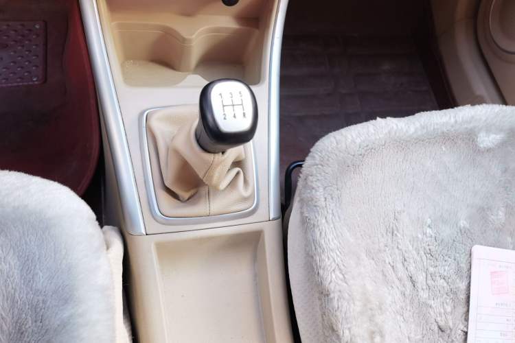 Used BAIC E Series 2013 Sedan 1.3L Manual Lotte Edition
