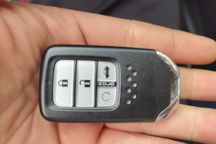 Used Honda Civic 2016 220TURBO CVT Luxury Edition Vehicle Key