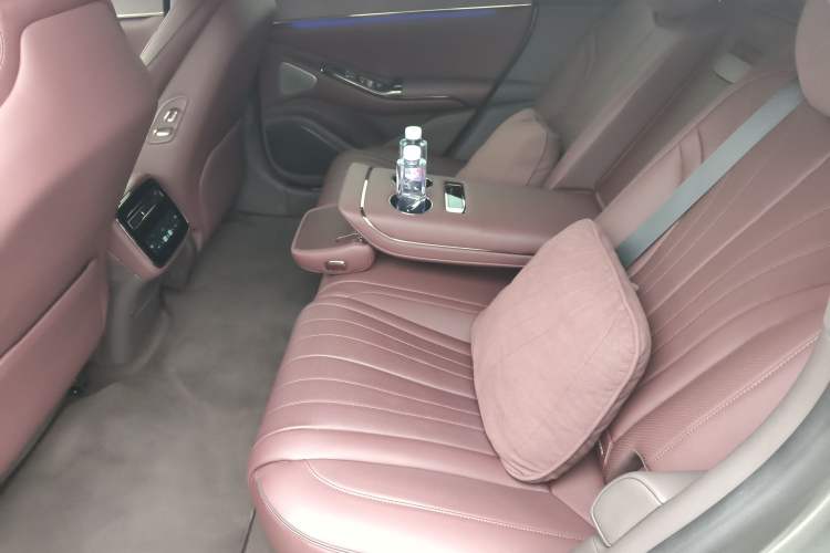 Used Denza Z9GT 2024 1100 Four-Wheel Drive Max Edition Left Rear Seat