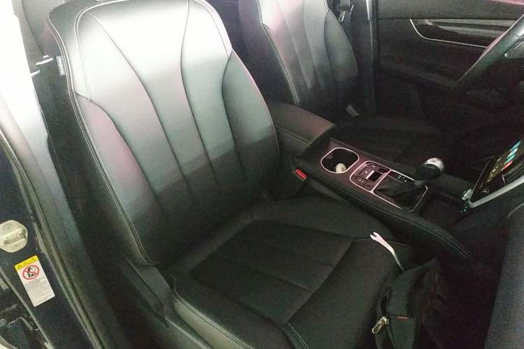 Used BYD Song MAX 2018 1.5T Automatic Smart Connect Elite Model with 6 Seats