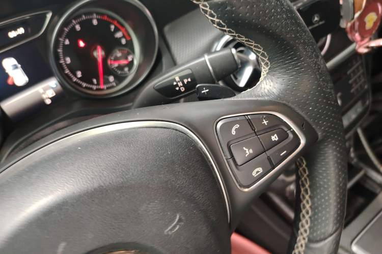 Used Mercedes-Benz GLA 2017 GLA 200 Fashion Model Gear Lever