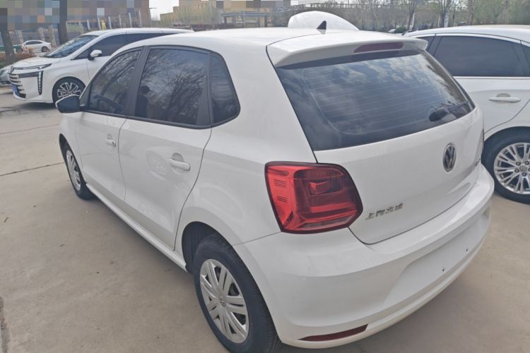 Used Volkswagen Polo 2016 1.4L Manual Fashion Model Exterior 2