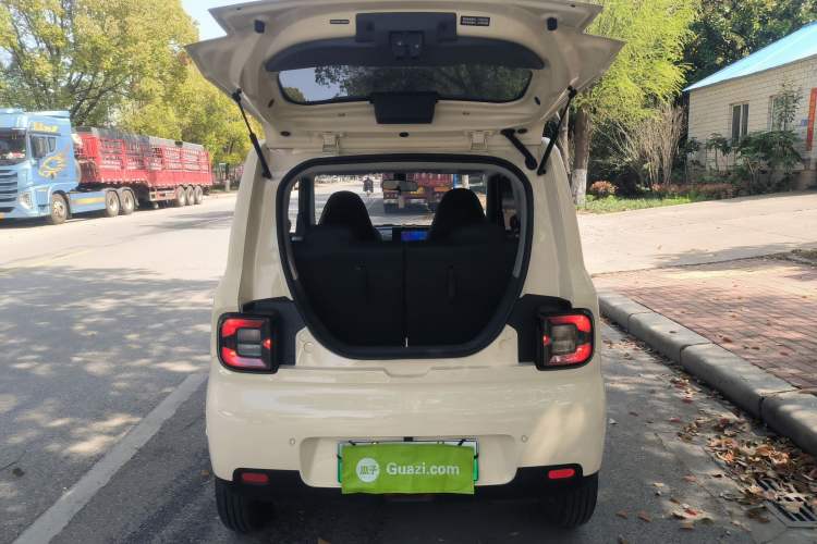 Used Geely Galaxy Panda 2025 210 km – Yuanqi Bear Trunk