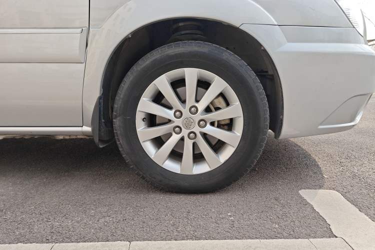 Used Buick GL8 2014 2.4L Comfort Edition
