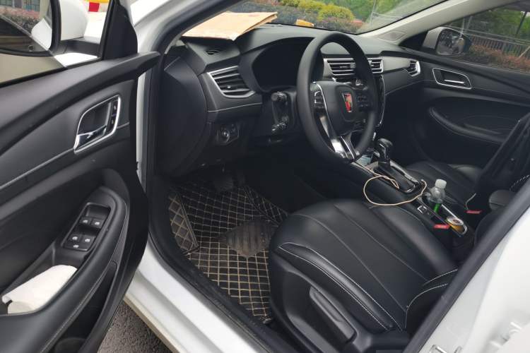 Used Roewe i5 2020 1.5L Automatic 4G Connect Luxury Flagship Edition Driver Seat