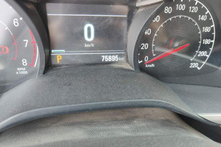 Used Chevrolet Monza 2020 320 Automatic Enjoyment Edition Odometer Close Up