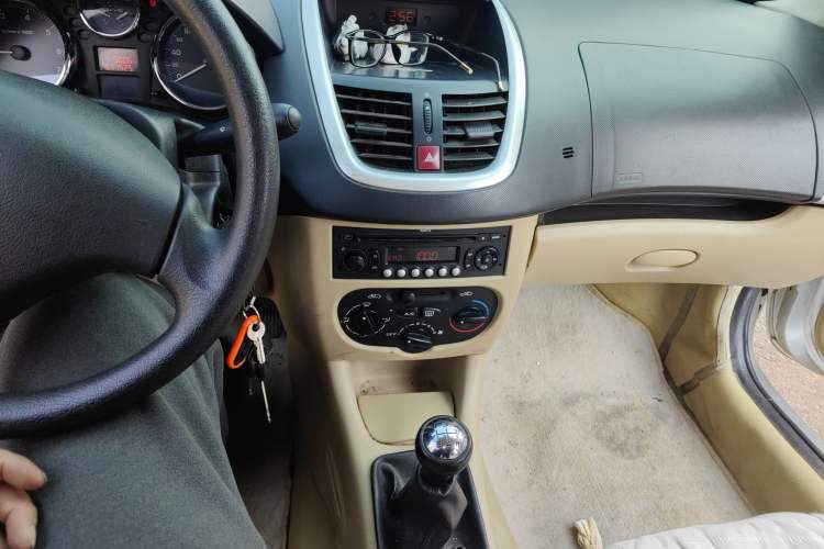 Used Peugeot 207 2010 Sedan 1.4L Manual Yule Edition
