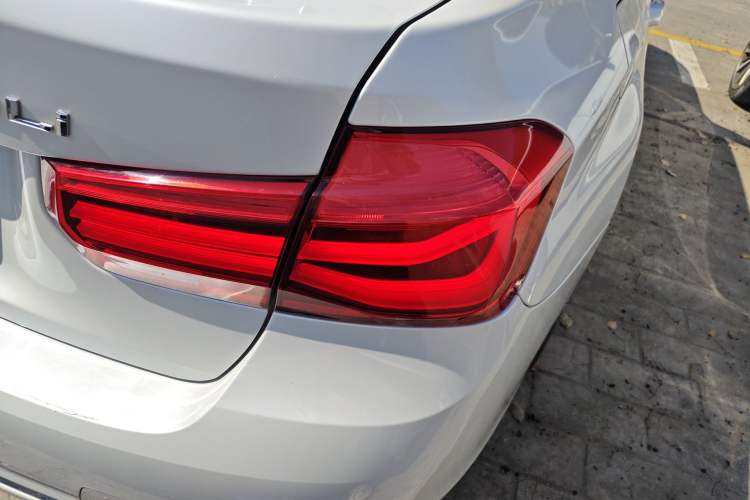 Used BMW 3 Series 2018 320Li Fashion Model
