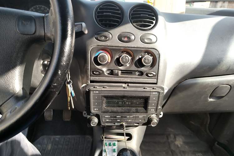 Used Baojun Lechi 2012 Revised 1.0L Manual P-TEC Standard Edition