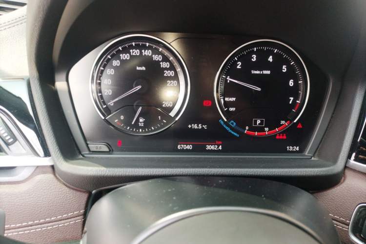 Used BMW X2 2021 sDrive25i Leading Model M Off-Road Package Odometer Close Up