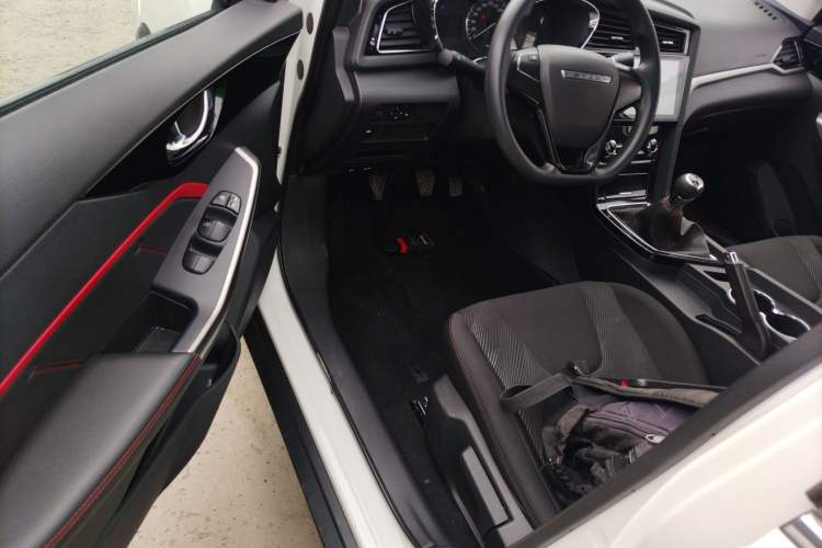 Used Venucia D60 2020 1.6L Entry Manual Comfort Edition