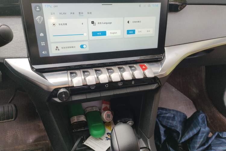 Used Peugeot 408 2022 1.6T Light-Chasing Edition Audio And AC Panel