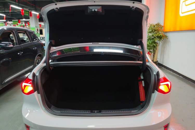 Used Ford Focus 2022 Sedan EcoBoost 180 Automatic ST Line