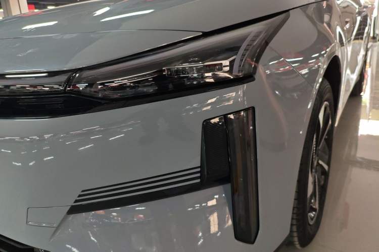 Used Geely Galaxy L6 2025 EM-i 140km Starship Edition