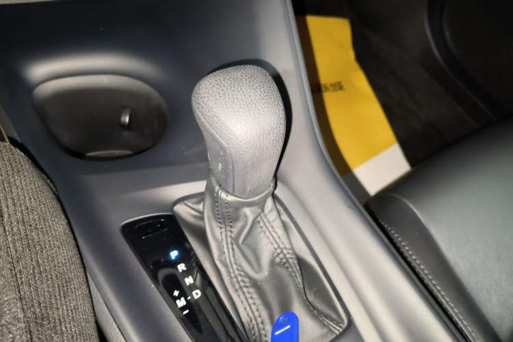 Used Toyota IZOA 2023 2.0L Enjoy Edition Gear Lever