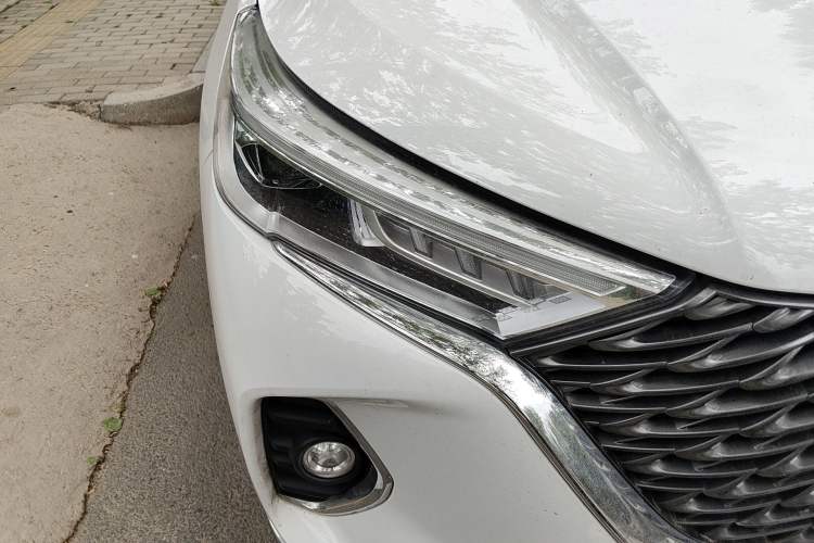 Used Haval M6 2021 PLUS 1.5T Manual Luxury Smart Connectivity Model Right Front Headlight