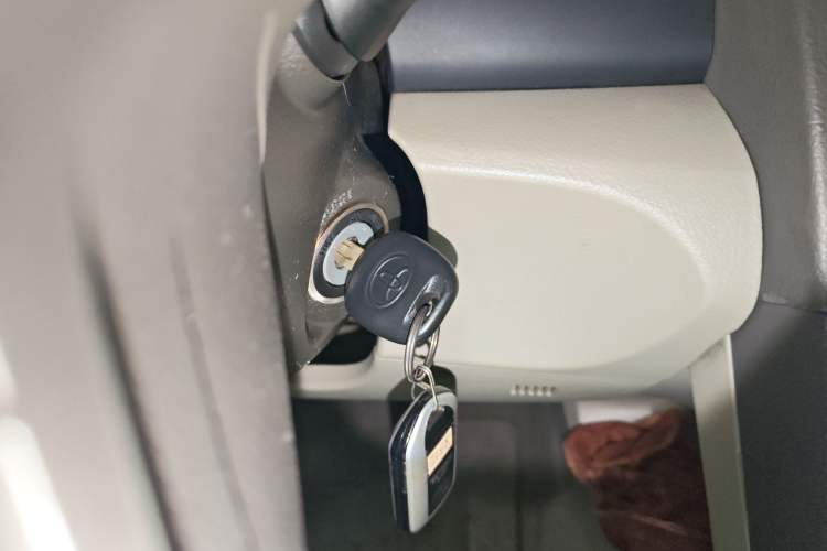 Used Toyota Camry 2012 200G Classic Luxury Edition
