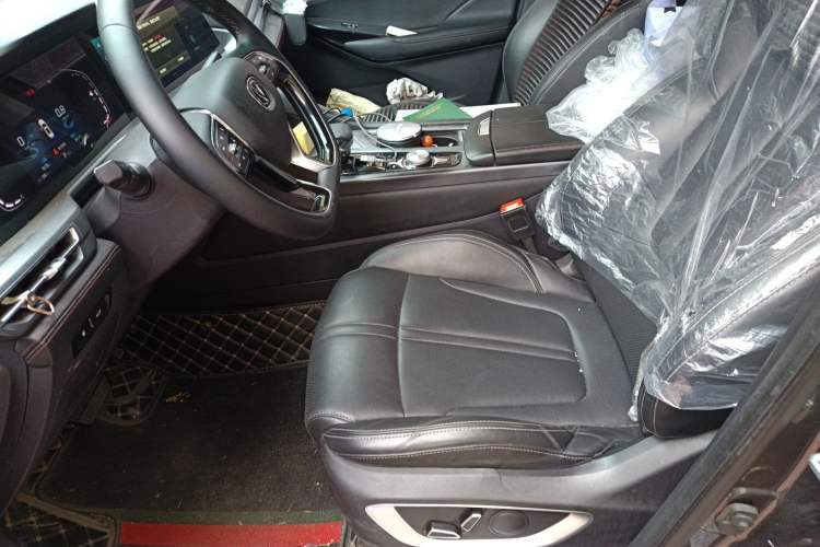 Used CHANGAN CS75 PLUS 2022 1.5T Automatic Prestige Model Left Front Seat