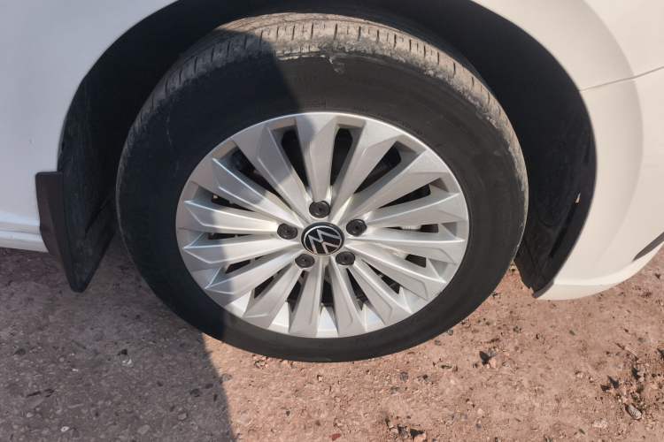 Used Volkswagen Lavida 2021 1.5L Automatic Comfort Edition
