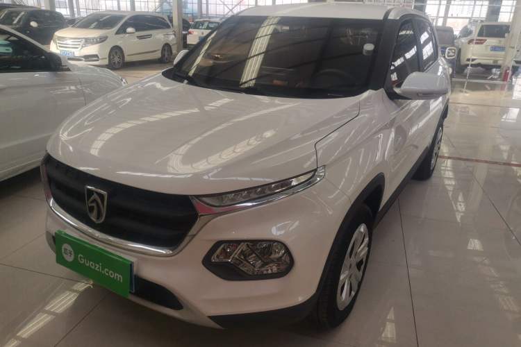 Used Baojun 510 2017 1.5L manual Comfort trim