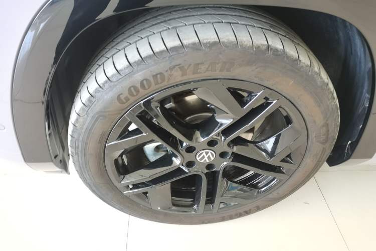 Used Volkswagen Teramont 2025 Tiguan Pro 450TSI Four-Wheel Drive Summit Edition Left Front Wheel Hub