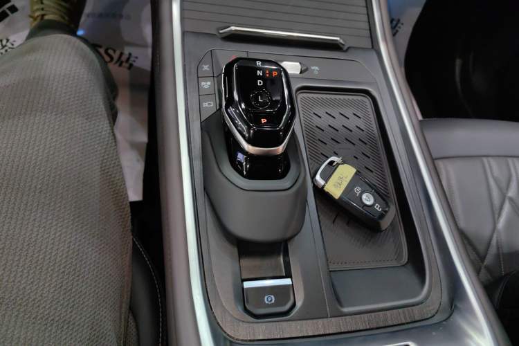 Used Ford Edge 2025 Ford Explorer L 2.0T EcoBoost E-Hybrid Four-Wheel-Drive 7-Seater Supreme Model