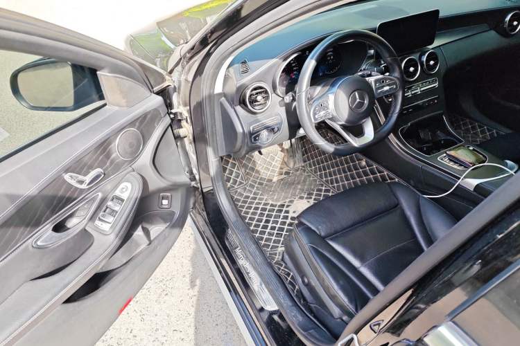 Used Mercedes-Benz C-Class 2020 Restyled C 200 L Fashion Edition Sport Version
