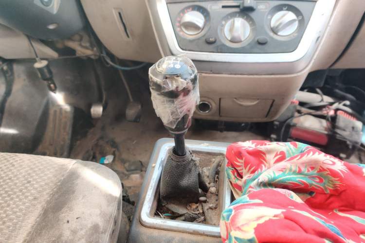 Used Nlmmotor Qiteng M70 2014 1.2L Entry-Level LJ469Q-AE2 Gear Lever