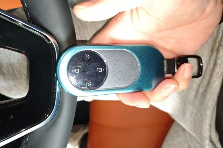 Used Hima AITO M8 2025 Extended-Range Max+ Version 53.4 kWh 5-Seater Edition