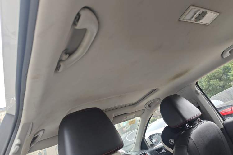 Used Volkswagen Santana 2017 Haval H9 1.6L Automatic Comfort Edition
