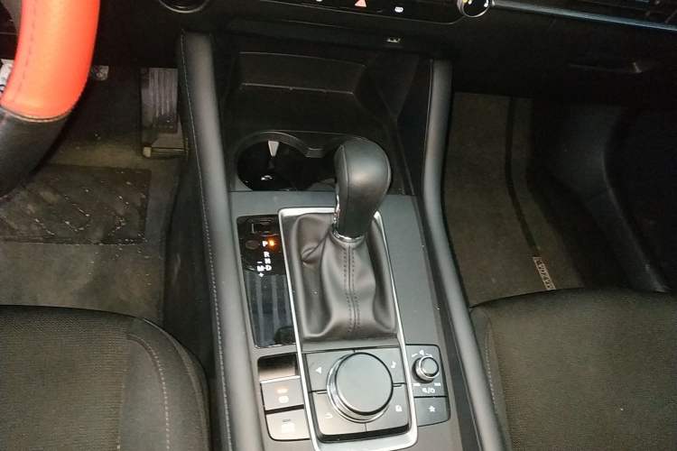 Used Mazda Mazda 3 Axela 2021 2.0L Automatic Zhiqing Edition
