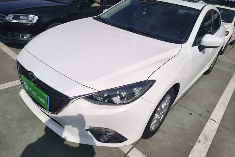 Used Mazda Mazda 3 Axela 2014 Sedan 1.5L Automatic Luxury Model