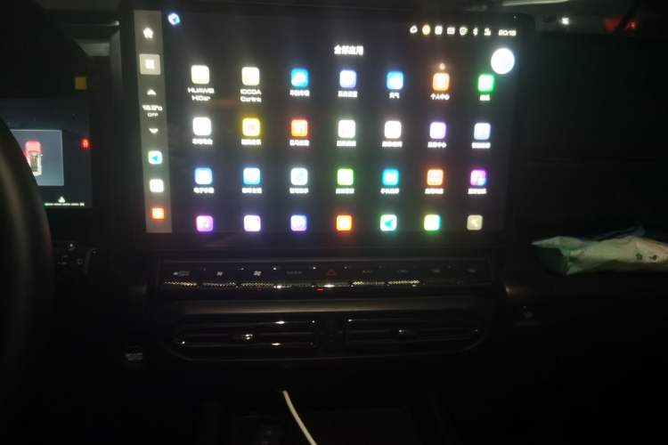 Used Haval H Dog 2023 1.5T Two-Wheel Drive Chao Ye Version Plus Audio And AC Panel