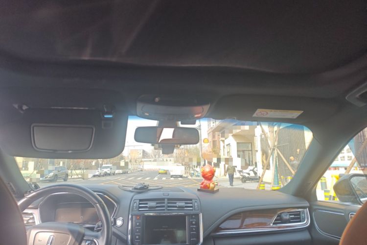 Used Lincoln Continental 2018 2.0T Two-Wheel Drive Luxury Edition Headliner