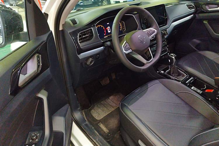 Used Volkswagen Tharu 2025 NewRui 300TSI Prestige Edition