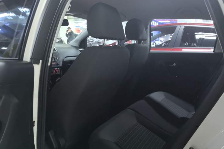 Used Volkswagen Polo 2014 1.6L Automatic Comfort Edition
