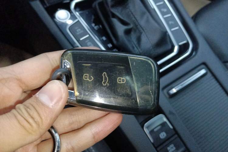 Used Volkswagen FAW-Volkswagen CC 2024 Estate Car 380TSI Hunter's Heart Edition Vehicle Key