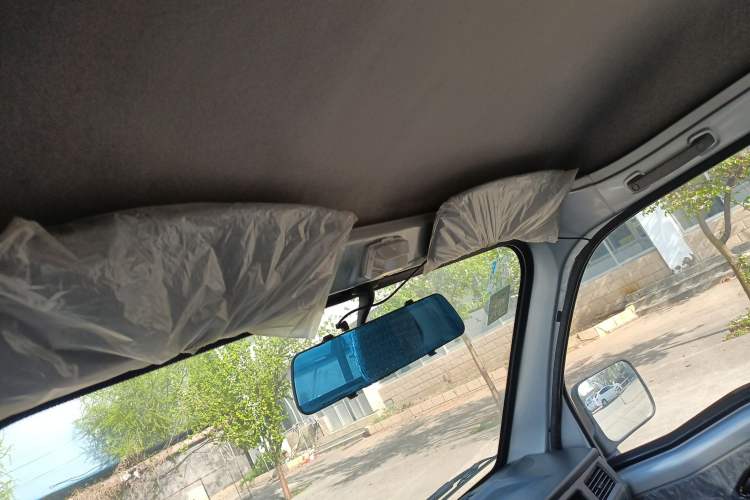 Used Wuling Zhiguang Small Truck 2020 1.2L Single Cab Headliner