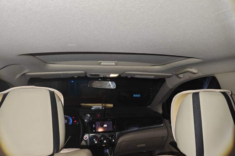 Used Honda Crider 2013 1.8L automatic luxury edition