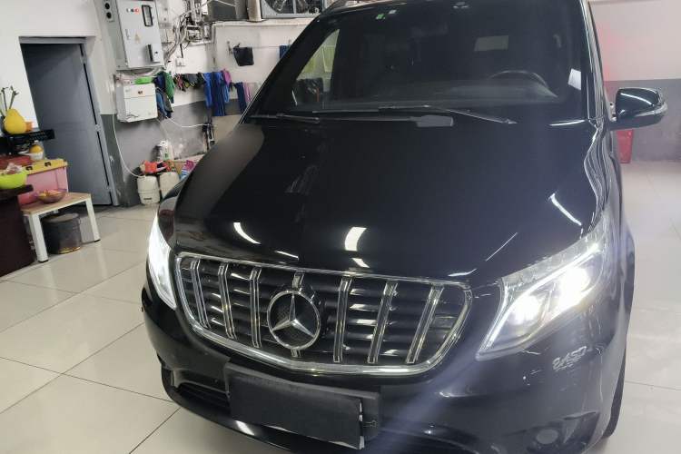 Used Mercedes-Benz V-Class 2016 V 260 Avantgarde Edition