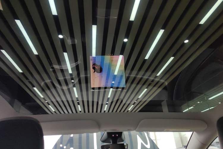 Used Tesla Model Y 2025 Rear-Wheel-Drive Version
