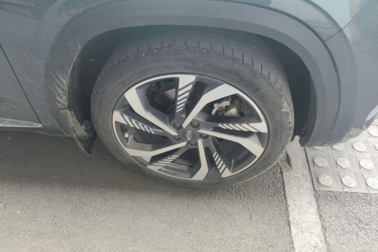 Used Geely Auto Monjaro L 2023 2.0TD High-Power Automatic Two-Wheel Drive Flagship Version
