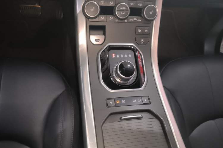 Used Land Rover Range Evoque 2018 240 PS SE Smart Brilliance Edition