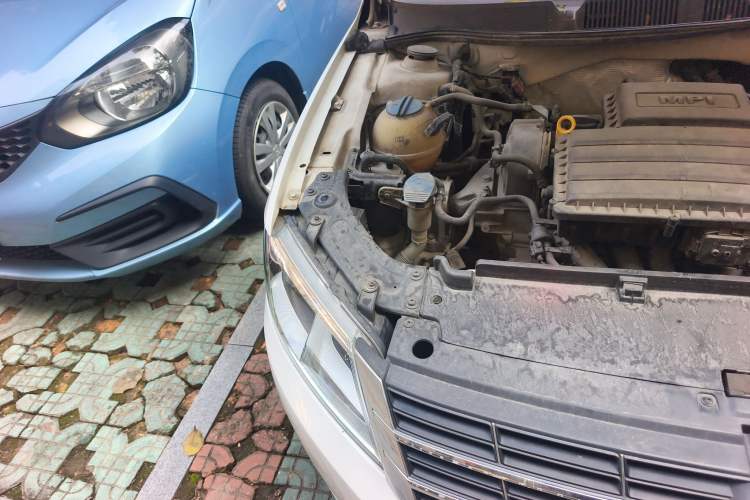 Used Volkswagen Gran Lavida 2013 1.6L Automatic Fashion Model