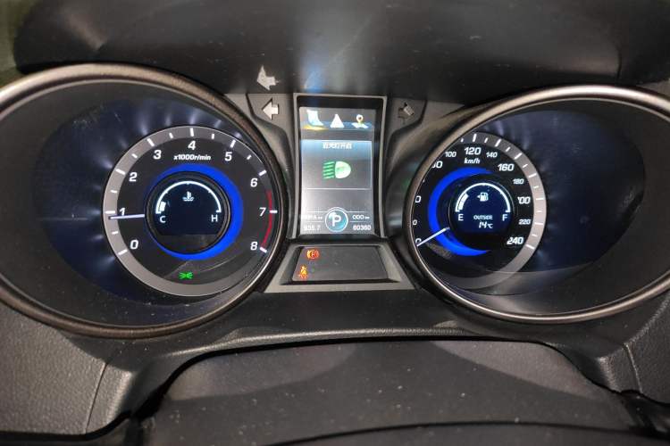 Used CHANGAN CS75 2014 1.8T Automatic Prestige Model China IV Standard
