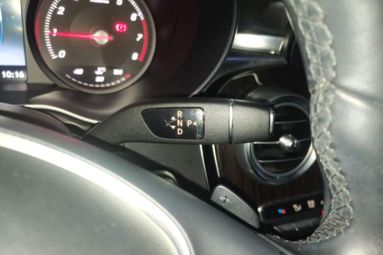 Used Mercedes-Benz GLC 2016 GLC 260 4MATIC Luxury Model